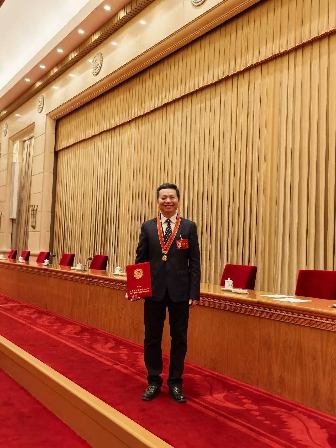 ϲѶ°ܱߡйɫҵߡƺ